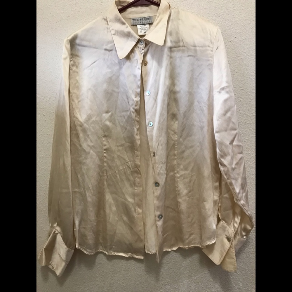100% Silk button up blouse